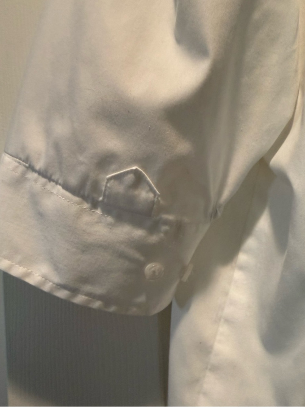 K+J White Short-Sleeve Button Front Blouse - Picture 6 of 6
